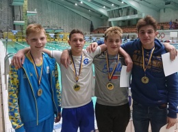 Одесские пловцы завоевали 12 медалей на чемпионате Украины среди юниоров
