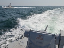 Аваков опубликовал видео тарана украинского судна в Азовском море