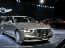 Седан Genesis G90 пережил фейслифтинг