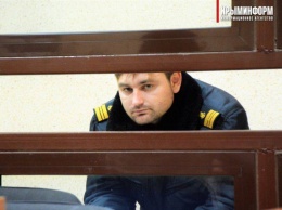 Российский «суд» на 60 суток арестовал 12 украинских моряков