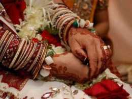 Индиец женился на своей мертвой невесте на ее похоронах