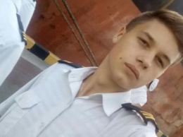 Мама одного из захваченных украинских моряков рассказала, что сын попал в плен всего на третий месяц службы