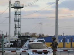 КПП на админгранице с оккупированным Крымом перешли на режим военного положения