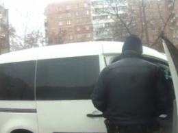 Появились подробности с суицидником, облившим себя бензином в Запорожье (Видео)