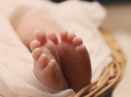 Впервые на свет родился ребенок с перевернутыми ногами и без ягодиц (фото)