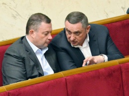 Суд арестовал банковские счета фирмы братьев-нардепов Дубневичей
