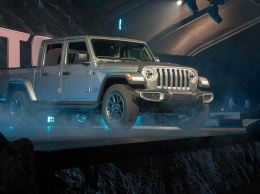 Пикап Jeep Gladiator показался публике