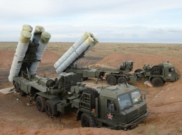 Оккупанты поставили еще один дивизион С-400 на дежурство на границе Крыма с Украиной