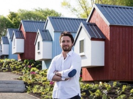 В Шотландии бизнесмен построил для бездомных целую деревню (Фото)