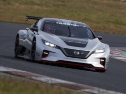 Nissan преобразовала электрокар Nissan Leaf в гоночный автомобиль