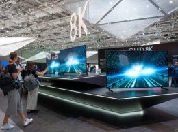 Телевизор с искусственным интеллектом и 8К представил Samsung