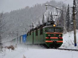 Поезда в Украине, несмотря на снегопады, курсируют по графику, - УЗ