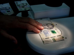 Валютный переполох в Украине: украинцы теряют тысячи, скармливают фальшивые деньги