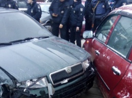 В полиции рассказали подробности задержания беглецов, разгромивших четыре машины