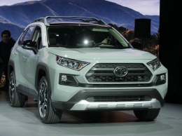 Новый Toyota RAV4 уже в продаже, пока в Америке