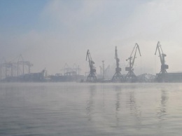 Туман в Одессе: авиарейсы задерживаются, а в порту ввели ограничения