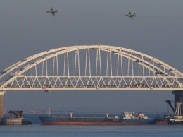 В Киеве осознали, что за Крымский мост РФ порвет глотку любому