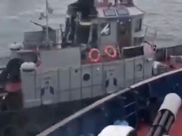 У Порошенко рассказывают, что катера ВМСУ под градом ракет сорвали планы «агрессора»