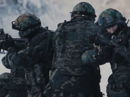 Укрзализныця серьезно вооружается: от пистолетов переходит на штурмовые винтовки и пистолет-пулеметы