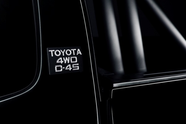 Toyota воссоздала пикап Tacoma из фильма "Назад в будущее"