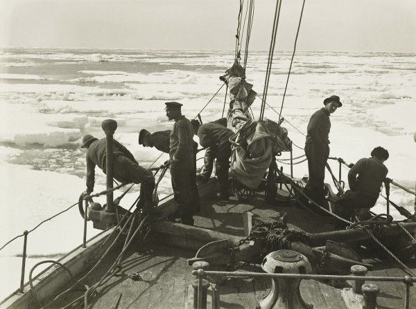 Первая экспедиция в Антарктиду