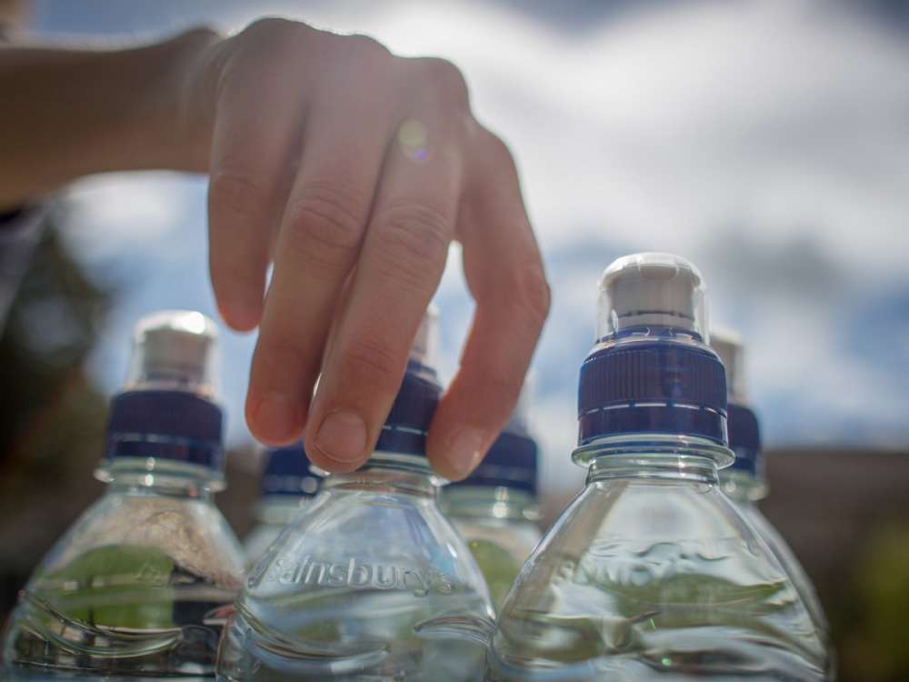 16 фактов, доказывающих, что вода в бутылках - чистейшее надувательство!