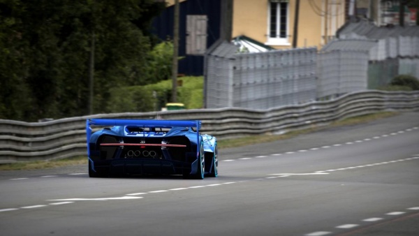 Bugatti Vision Gran Turismo показался «во плоти»