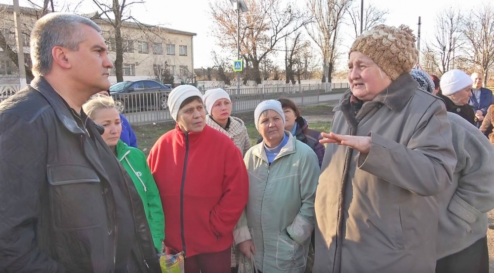Проблемы жителей Нижнегорского района выслушал глава Крыма