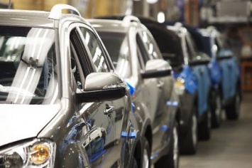 Порошенко ответил на петицию про отмену растаможивания и налога на импорт автомобилей