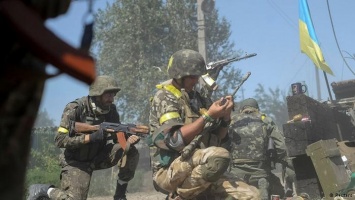 В Луганской области на "растяжках" погиб военнослужащий, еще шестеро ранены