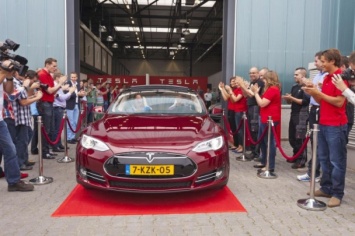 Tesla Motors запустил первый европейский завод