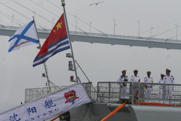 Во Владивосток прибыл учебный корабль ВМС Китая