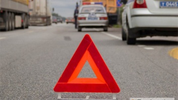 На трассе в Воронежской области перевернулась иномарка, водитель погиб