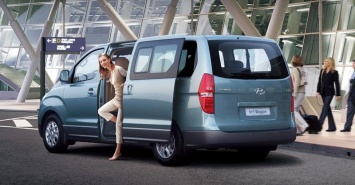 В России начались продажи обновленного минивэна Hyundai H-1