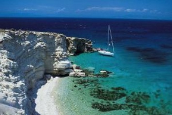 Греция: Туристы не хотят делить острова с беженцами