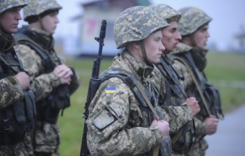 «Паркетные генералы» должны перестать воровать у армии