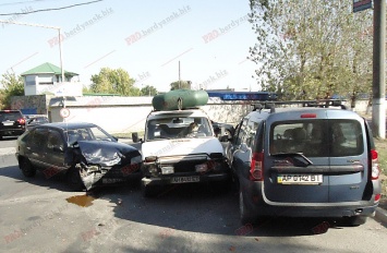 В Бердянске столкнулись три машины