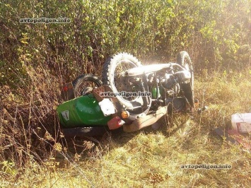 ДТП на Луганщине: в результате опрокидывания мотоцикла погибла пассажирка. ФОТО