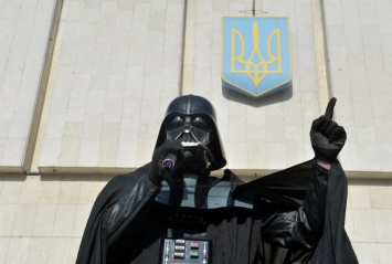 Сразу два Дарта Вейдера снова баллотируются на пост мэра - Киева и Одессы