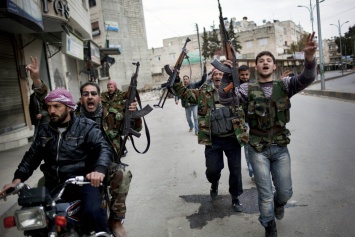 В Генштабе РФ заявили, что не будут направлять в Сирию солдат срочной службы