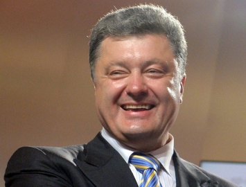 Крымские власти пригласили Порошенко в гости