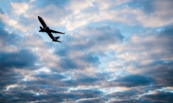 В Индонезии исчез самолет с 10 пассажирами