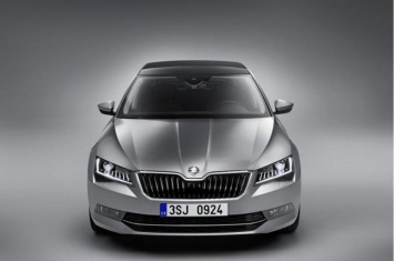 Новый Skoda Superb получил цены и комплектации