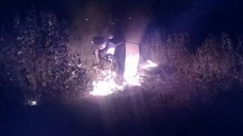 В Северодонецке перевернулся и сгорел автомобиль