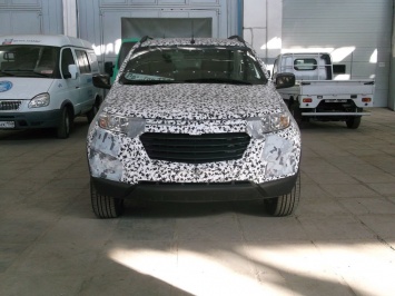 В Сети появились шпионские фото Chevrolet Niva второго поколения