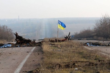 На Луганщине украинская армия начала отведение на 15 км танков и гранатометов