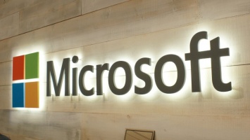 Lumia, Surface (Pro 4 и Book) представлены Microsoft