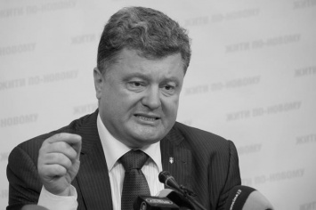 Порошенко приказал Минобороны и Генштабу продемонстрировать СМИ уровень обеспечения армии