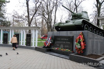 В Симферополе на входе в сквер Победы установят арку