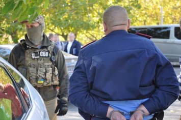 На Николаевщине задержан милиционер, который возглавлял банду наркоторговцев